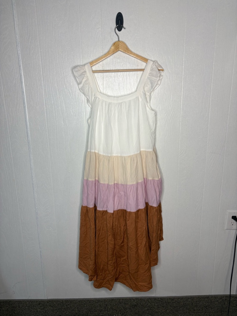 NWT Moodie color block tiered midi dress size medium - Picture 11 of 11